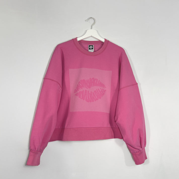Sweatshirt: Big AZL Kiss – Oversized Crewneck ❍ Print | Pink Washed