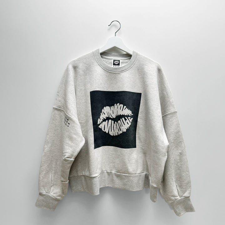 Sweatshirt: Big AZL Kiss – Oversized Crewneck ❍ Print | Grey Melange