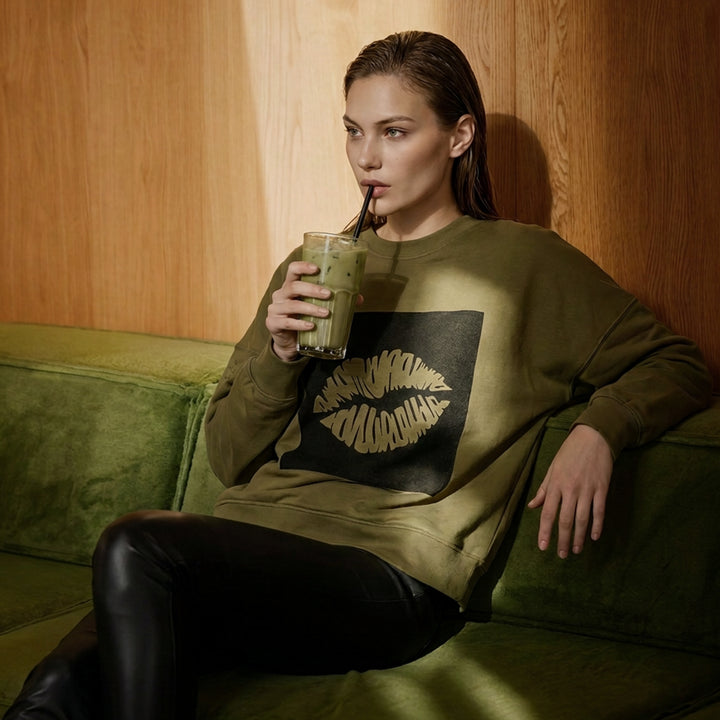 Sweatshirt: Big AZL Kiss – Oversized Crewneck ❍ Print | Khaki