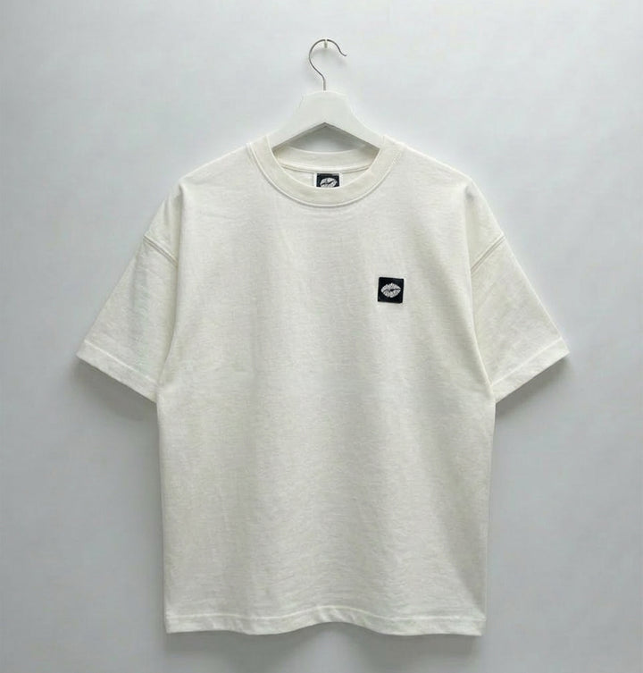 T-Shirt: THE KISS COMPANY · Egret · Oversized ⚥ | Print Grey