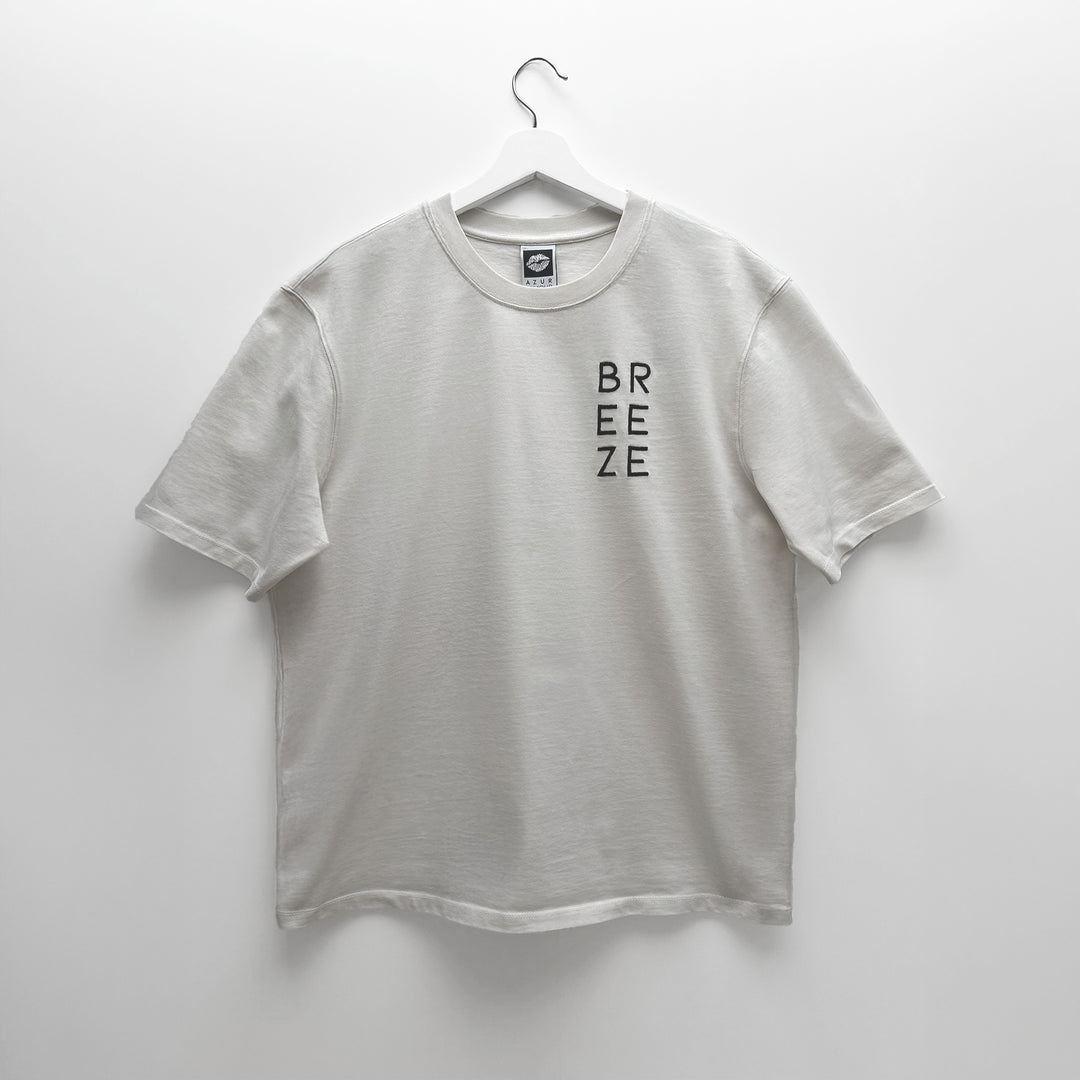T-Shirt: BREEZE – Dark Navy · Oversized ⚥ | Cream