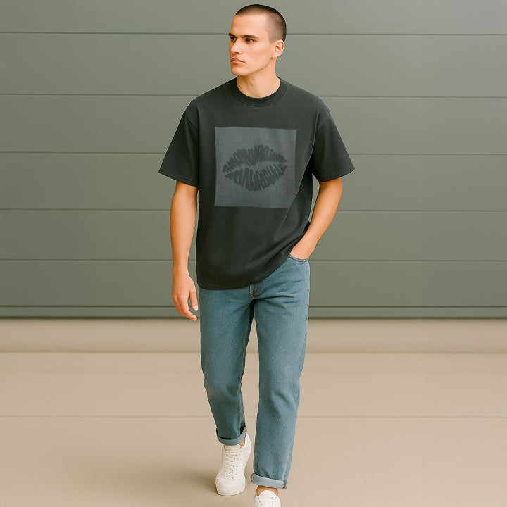 T-Shirt: BIG KISS · Oversized ❍ Print | Phantom