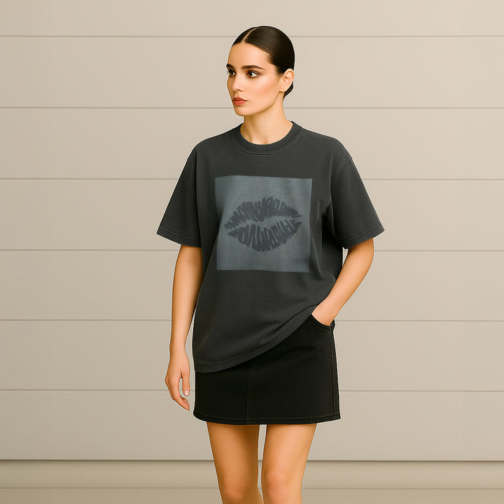 T-Shirt: BIG KISS · Oversized ❍ Print | Phantom