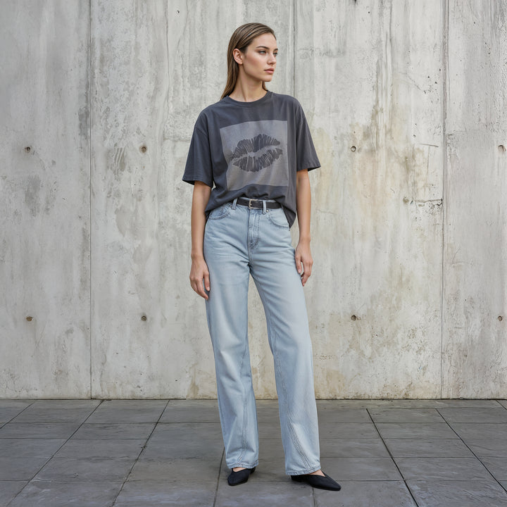 T-Shirt: BIG KISS · Oversized ❍ Print | Vintage Black