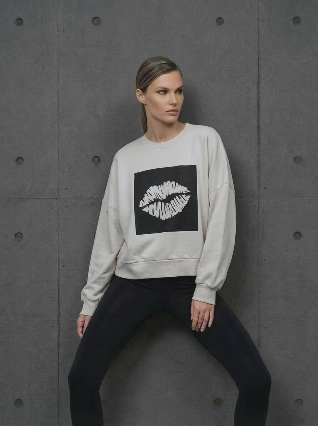 Sweatshirt: Big AZL Kiss – Oversized Crewneck ❍ Print | Grey Melange